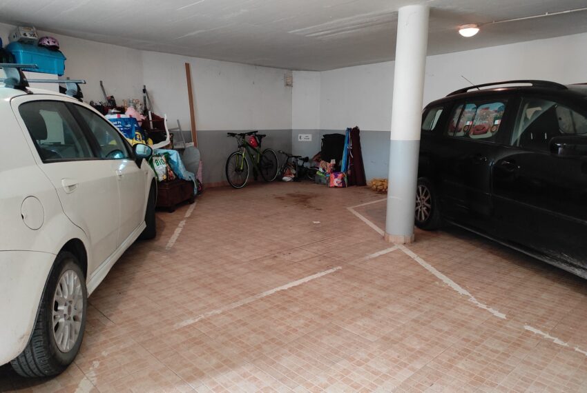 garagem e parqueamento 1